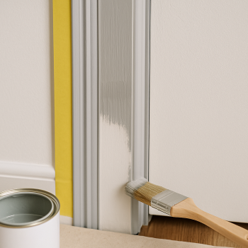 Peindre un cadre de porte : guide ultra-complet pour un résultat propre et durable